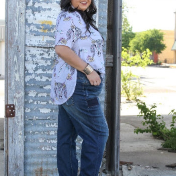 Plus size L&B Dark wash Boyfriend fit w/rips - Picture 3 of 3